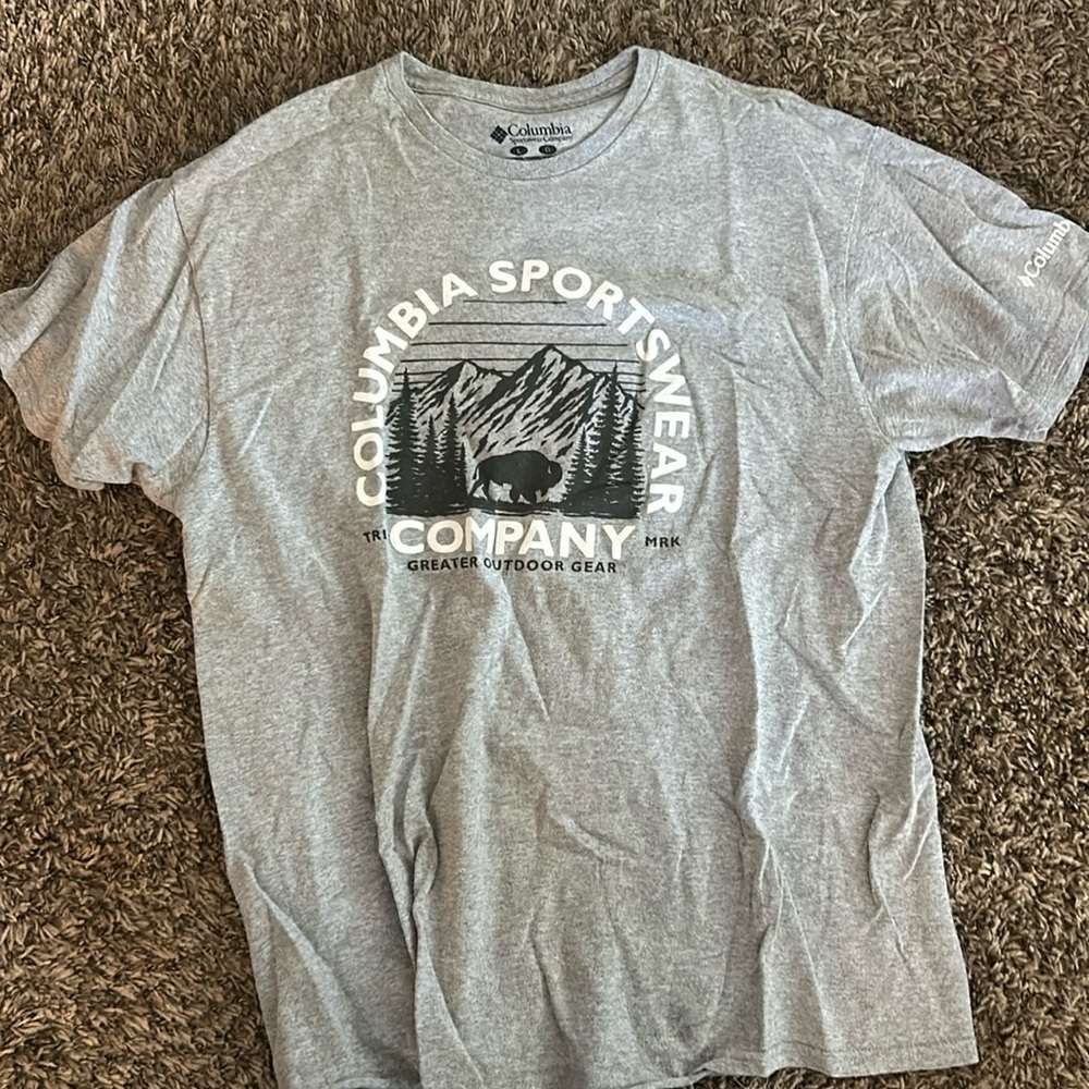 Columbia T Shirt
